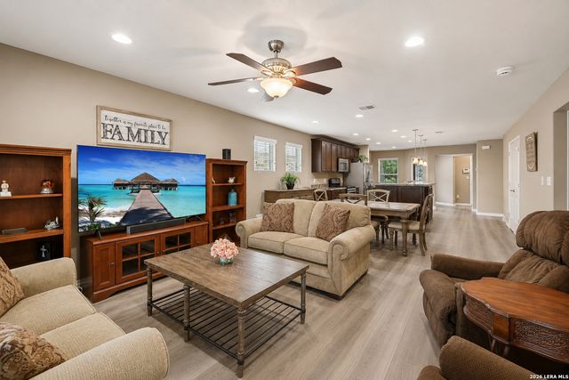 13063 CACHE CRK, San Antonio, TX 78253