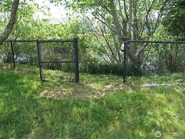 708 338th Place, Ocean Park, WA 98640