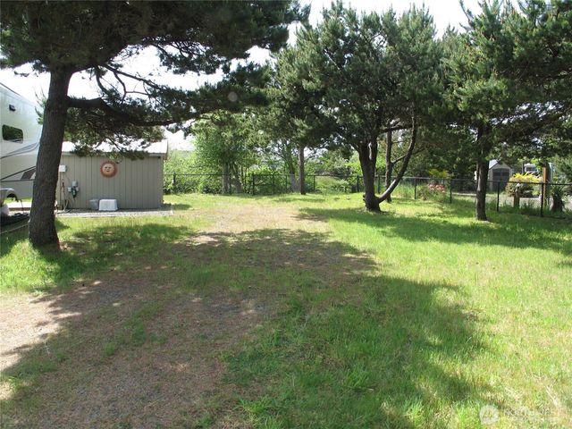 708 338th Place, Ocean Park, WA 98640