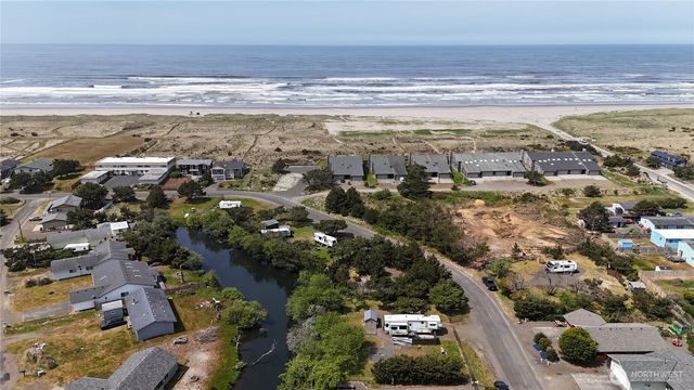 708 338th Place, Ocean Park, WA 98640