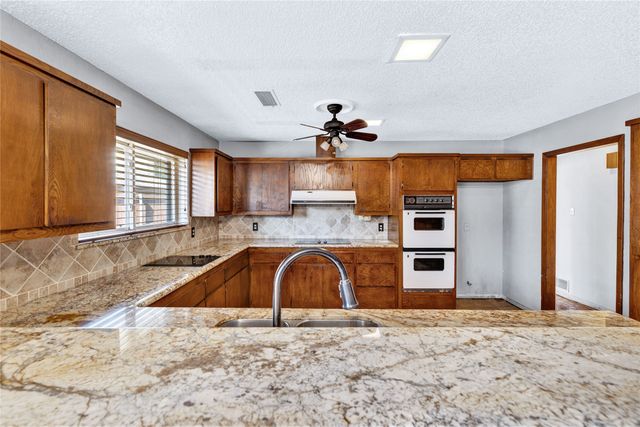 7106 Casablanca Court, Dallas, TX 75248