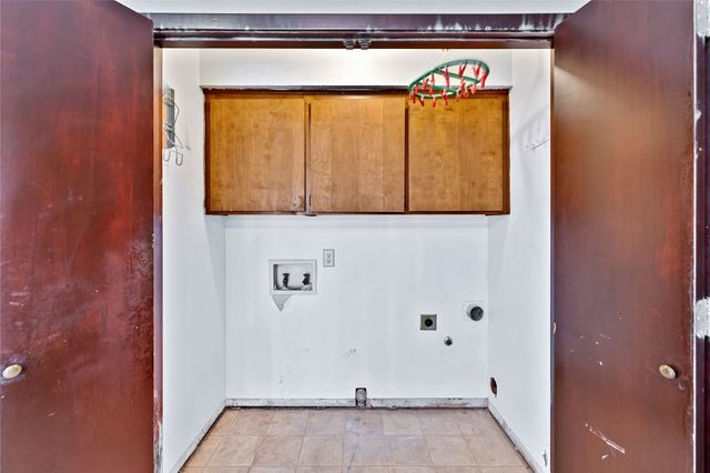 7106 Casablanca Court, Dallas, TX 75248