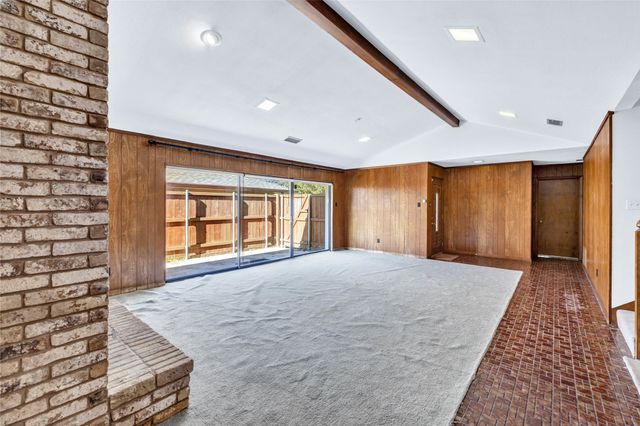 7106 Casablanca Court, Dallas, TX 75248