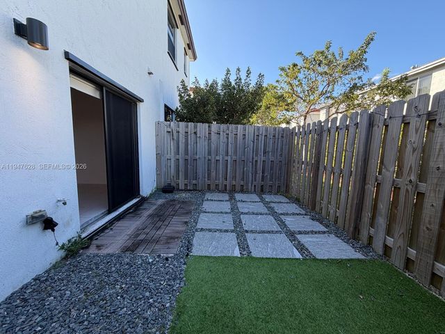909 NE 211th Street, Miami, FL 33179