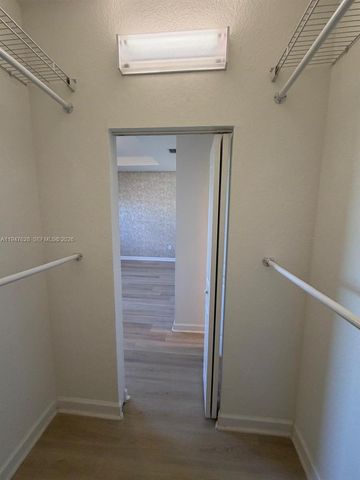909 NE 211th Street, Miami, FL 33179