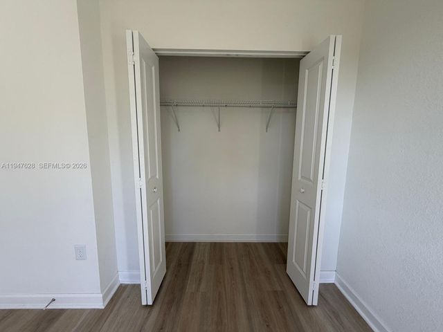 909 NE 211th Street, Miami, FL 33179
