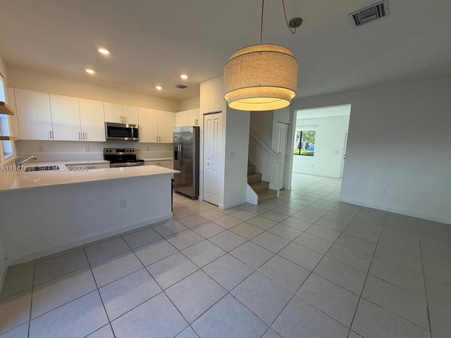 909 NE 211th Street, Miami, FL 33179
