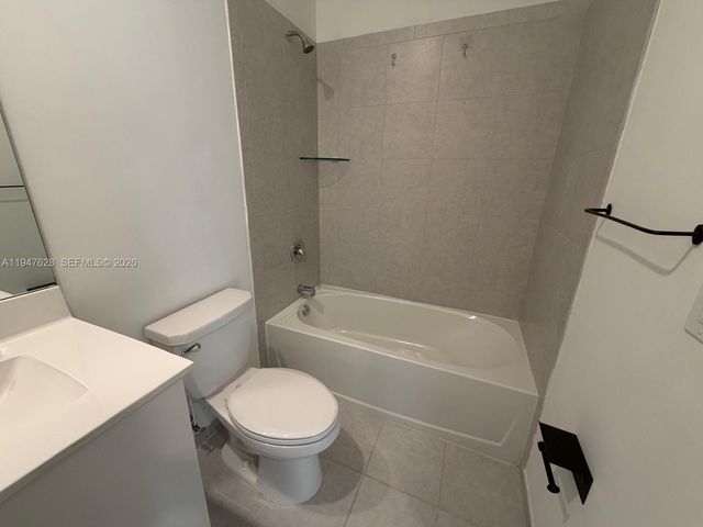 909 NE 211th Street, Miami, FL 33179
