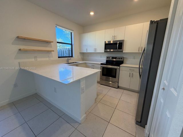 909 NE 211th Street, Miami, FL 33179