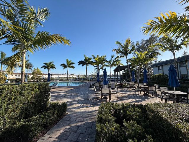 909 NE 211th Street, Miami, FL 33179