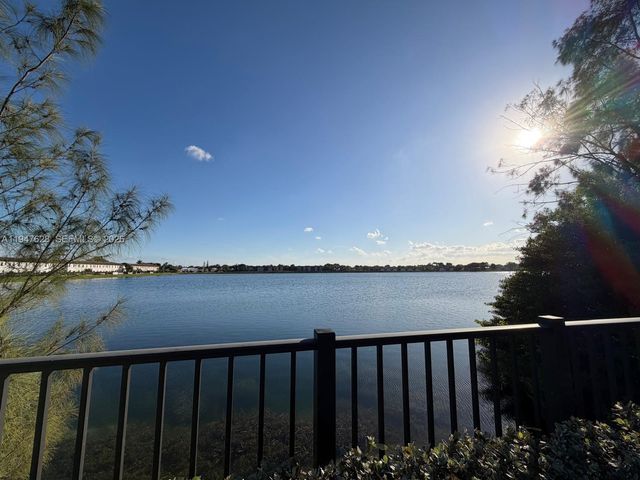 909 NE 211th Street, Miami, FL 33179