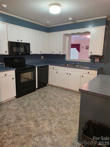 1400 Berry Street, Wadesboro, NC 28170