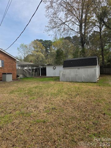 1400 Berry Street, Wadesboro, NC 28170