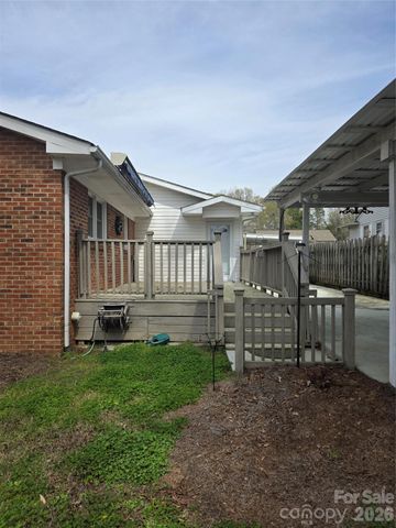 1400 Berry Street, Wadesboro, NC 28170