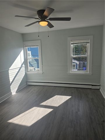 59 Court Street, Bristol, RI 02809