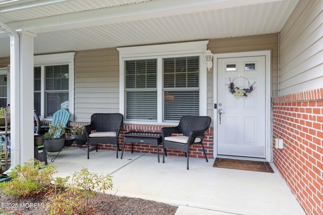 207 Harvest Way, Toms River, NJ 08755