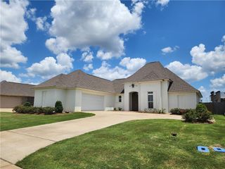 89 PECANWOOD Drive, Alexandria, LA 71303