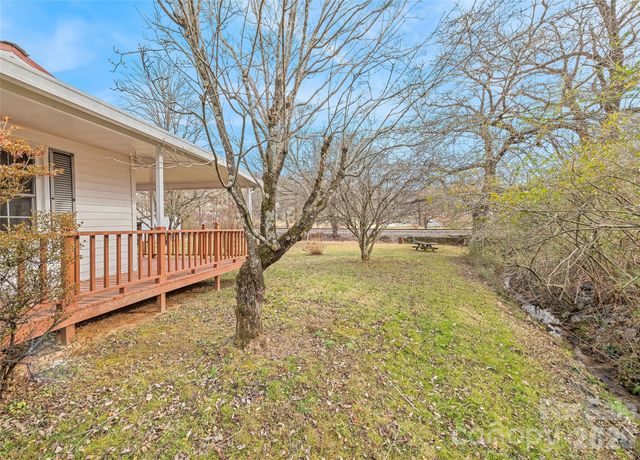 1124 Skyland Drive, Sylva, NC 28779