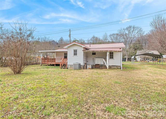 1124 Skyland Drive, Sylva, NC 28779