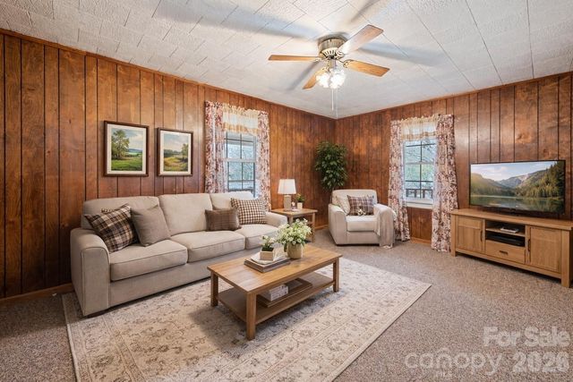 1124 Skyland Drive, Sylva, NC 28779