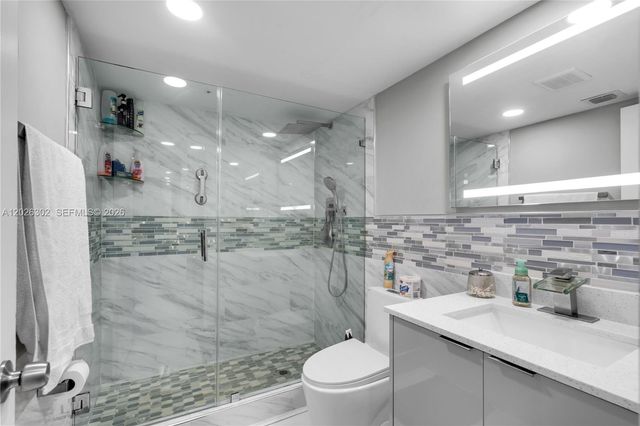 900 SW 128th Avenue 105D, Pembroke Pines, FL 33027