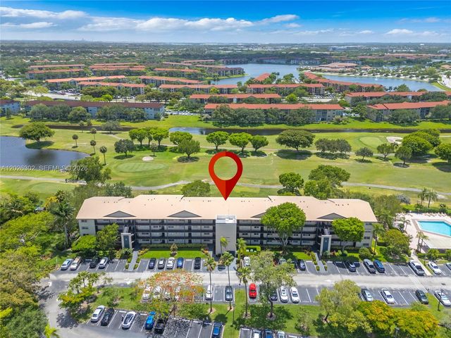 900 SW 128th Avenue 105D, Pembroke Pines, FL 33027