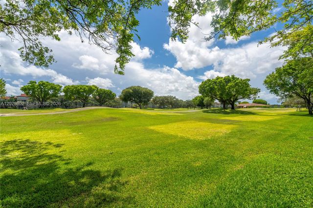 900 SW 128th Avenue 105D, Pembroke Pines, FL 33027