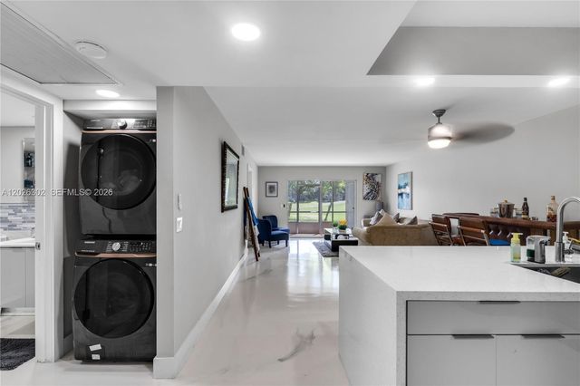 900 SW 128th Avenue 105D, Pembroke Pines, FL 33027
