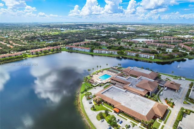 900 SW 128th Avenue 105D, Pembroke Pines, FL 33027