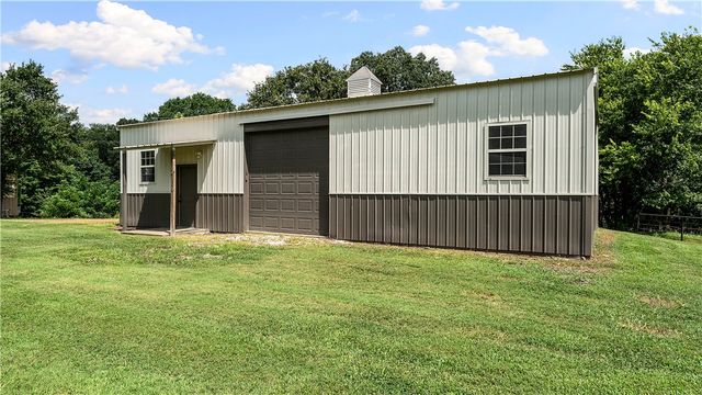 13878 Wayne Boyd Road, Lincoln, AR 72744
