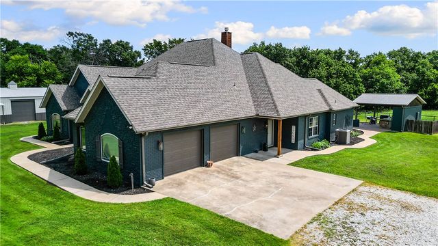 13878 Wayne Boyd Road, Lincoln, AR 72744