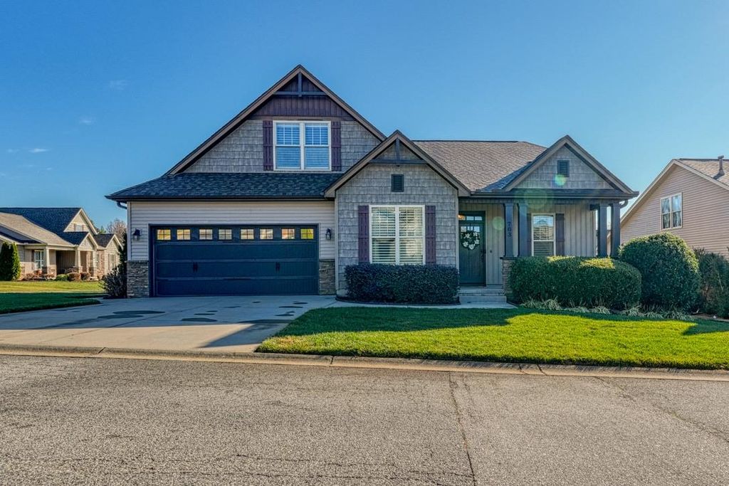 703 Wynborne Lane, Moore, SC 29369