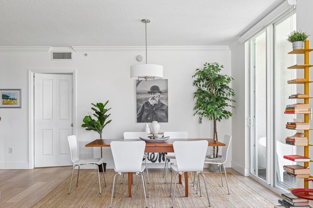 600 S Dixie Highway 519, West Palm Beach, FL 33401