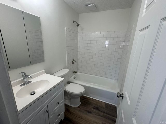 3613 Kirkfield Drive, Fort Wayne, IN 46815