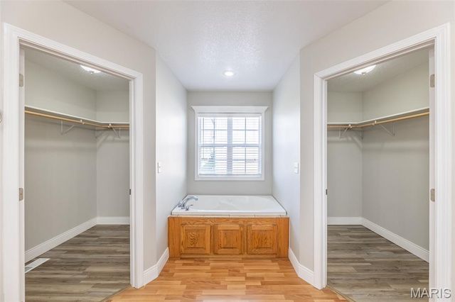 354 Murfield Drive, Poplar Bluff, MO 63901