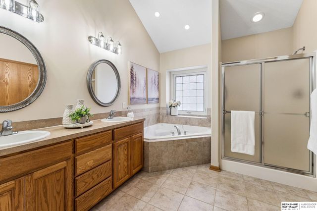 4304 N 176th Avenue, Omaha, NE 68116