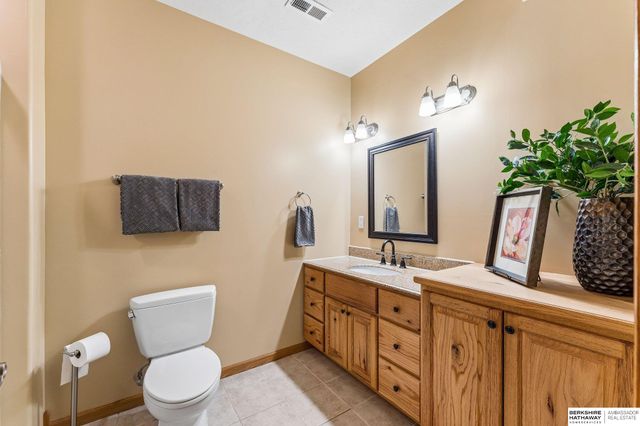 4304 N 176th Avenue, Omaha, NE 68116