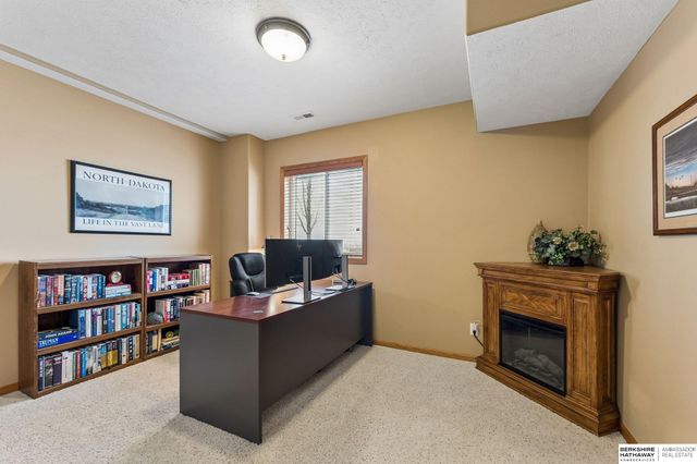 4304 N 176th Avenue, Omaha, NE 68116