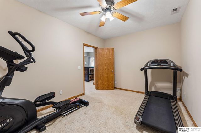 4304 N 176th Avenue, Omaha, NE 68116