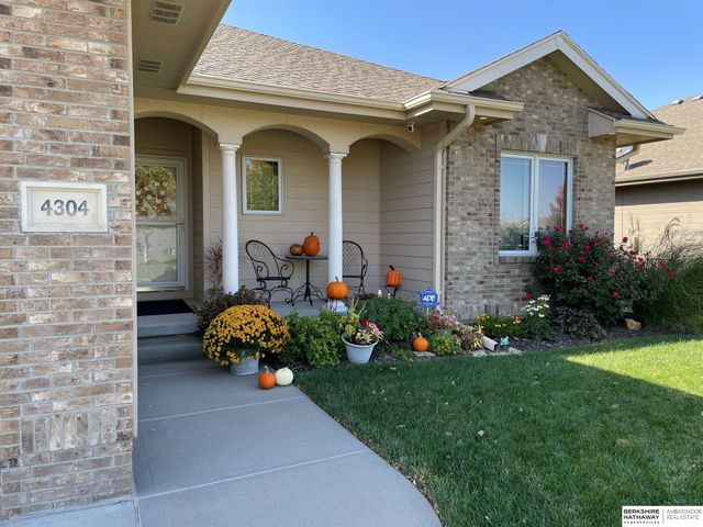 4304 N 176th Avenue, Omaha, NE 68116