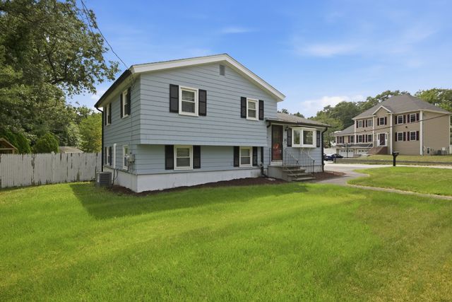 180 River St, Billerica, MA 01821