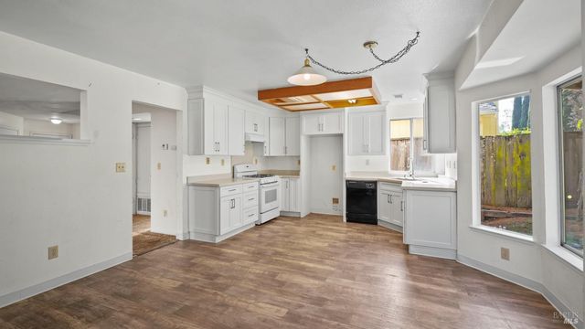 157 James River Rd, Vallejo, CA 94591