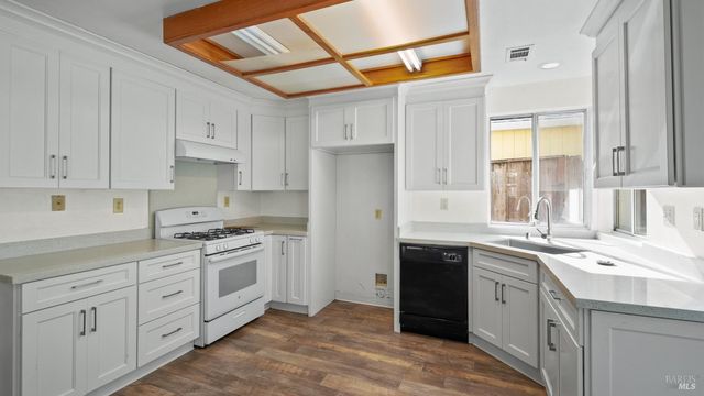 157 James River Rd, Vallejo, CA 94591