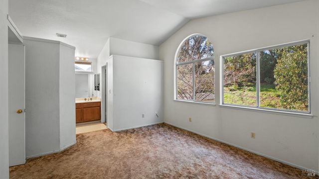 157 James River Rd, Vallejo, CA 94591