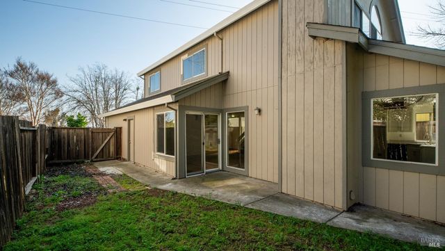 157 James River Rd, Vallejo, CA 94591