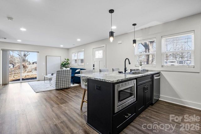 1713 Davis Park Road, Gastonia, NC 28052