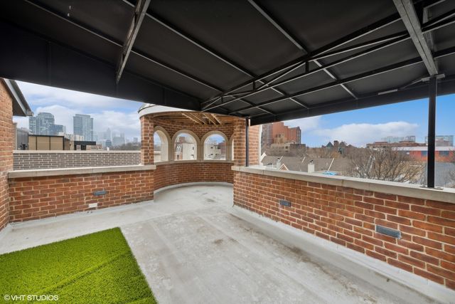 1515 N North Park Avenue, Chicago, IL 60610