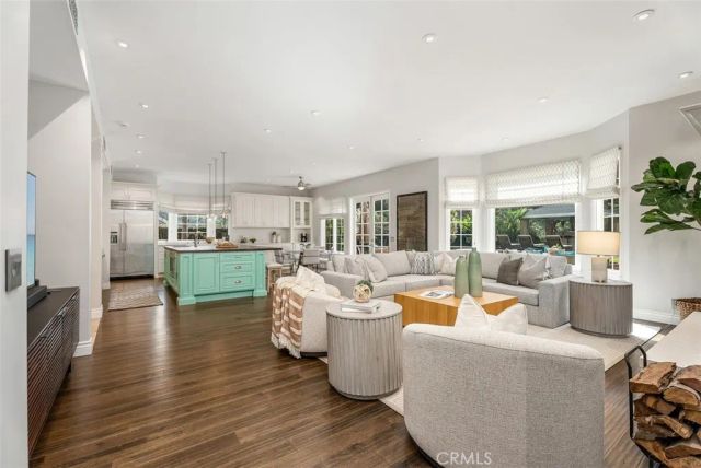 25582 Rapid Falls, Laguna Hills, CA 92653