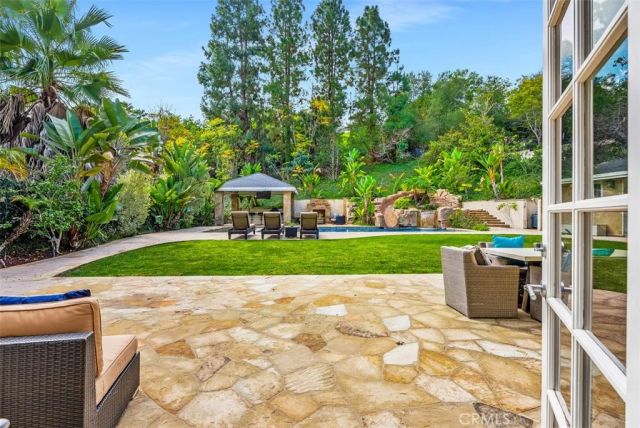 25582 Rapid Falls, Laguna Hills, CA 92653