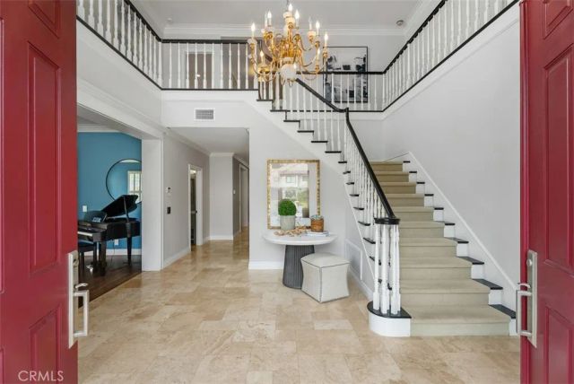 25582 Rapid Falls, Laguna Hills, CA 92653